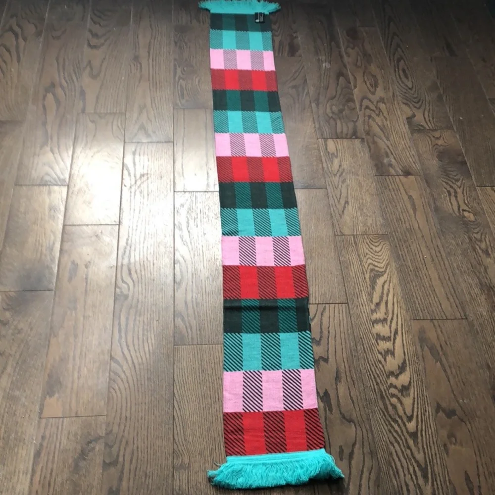 Starbucks for Life (2024) Promotional Contest Scarf - Picture 4 of 5